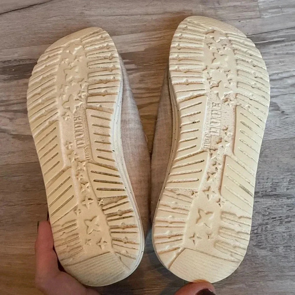 Hey Dude Tan Slip On Loafer - Picture 5 of 6